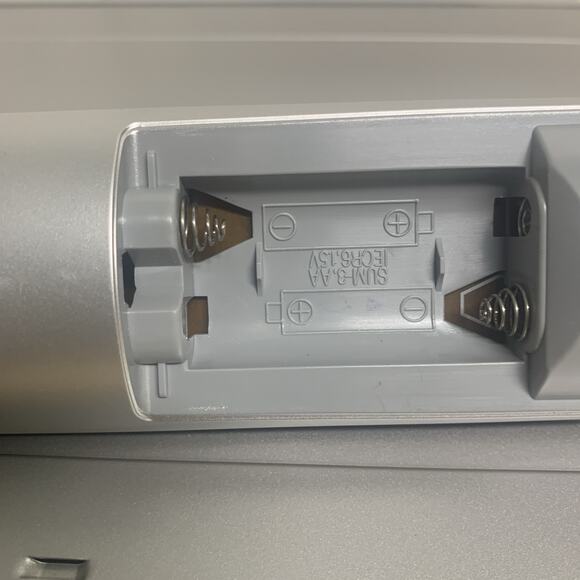 Hitachi DV-PF2U DVD/VCR/MP3 Playback Silver Combo Player w/Remote TESTED - Picture 13 of 13